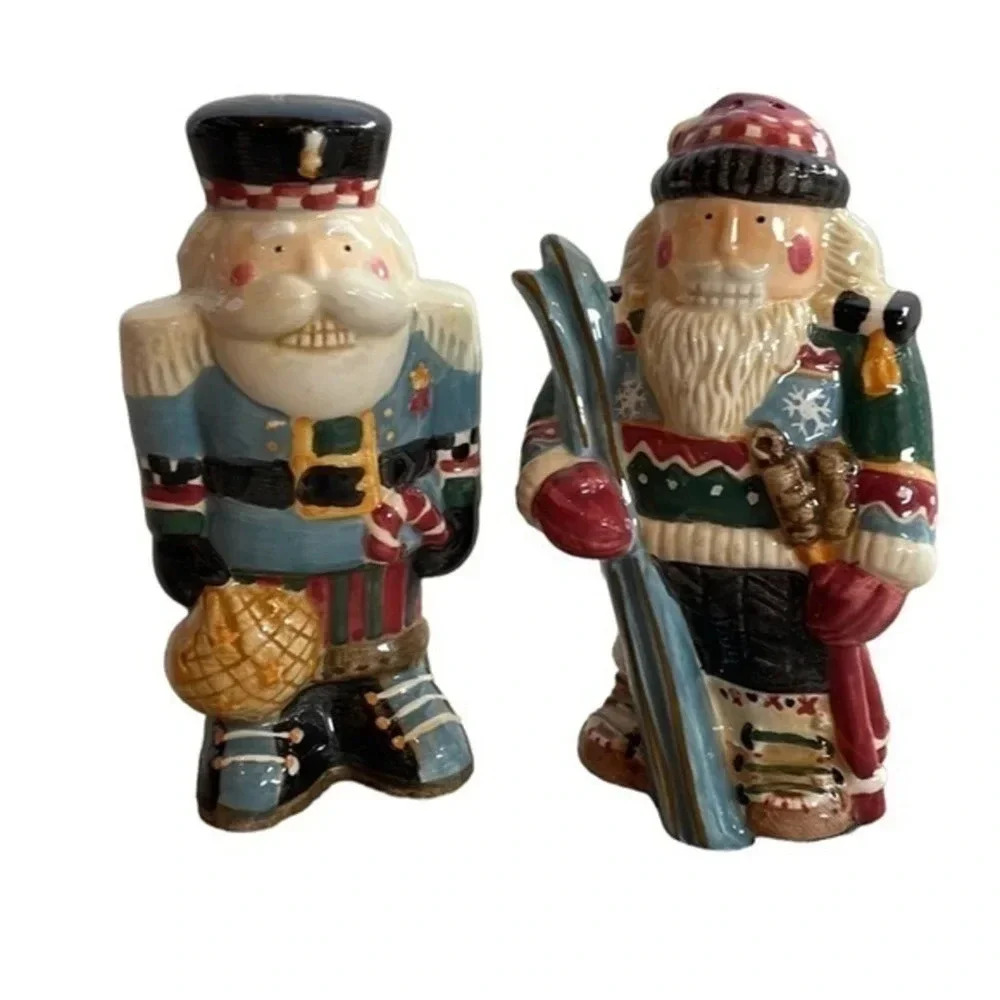 Debbie Mum Sakura Earthenware Christmas Santa Salt‎ & Pepper Shakers